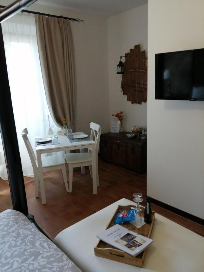 B&B Il Folletto Del Lago Stresa Bagian luar foto